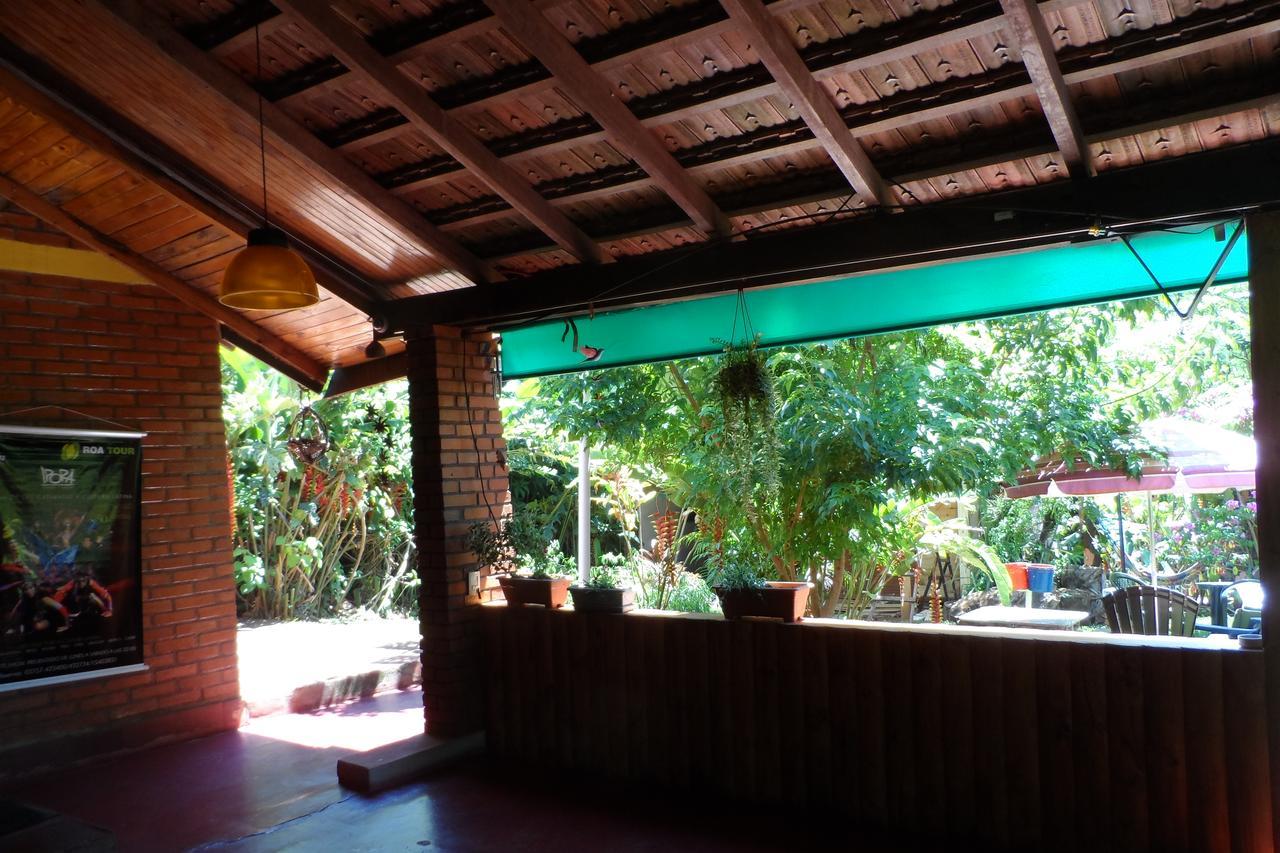 Garden Stone Hostel Puerto Iguazú Kültér fotó