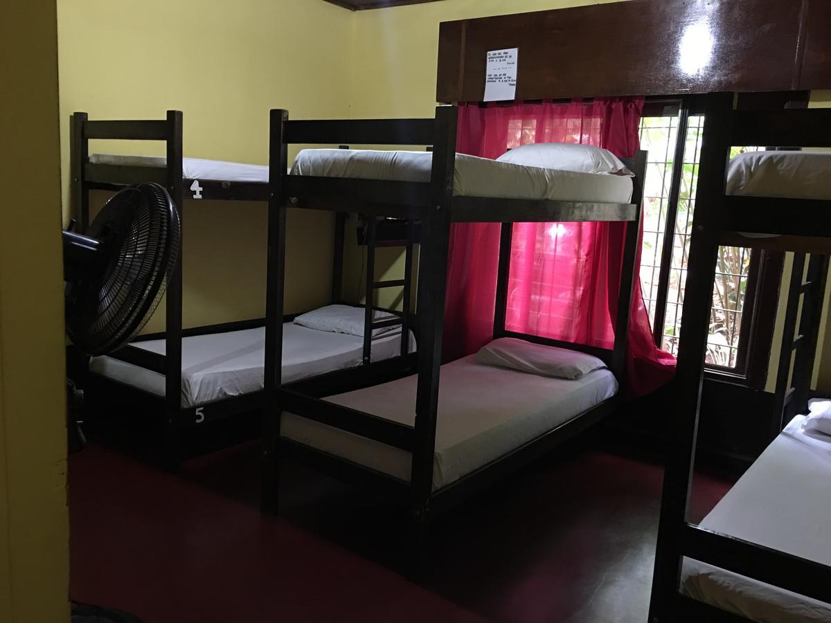 Garden Stone Hostel Puerto Iguazú Kültér fotó